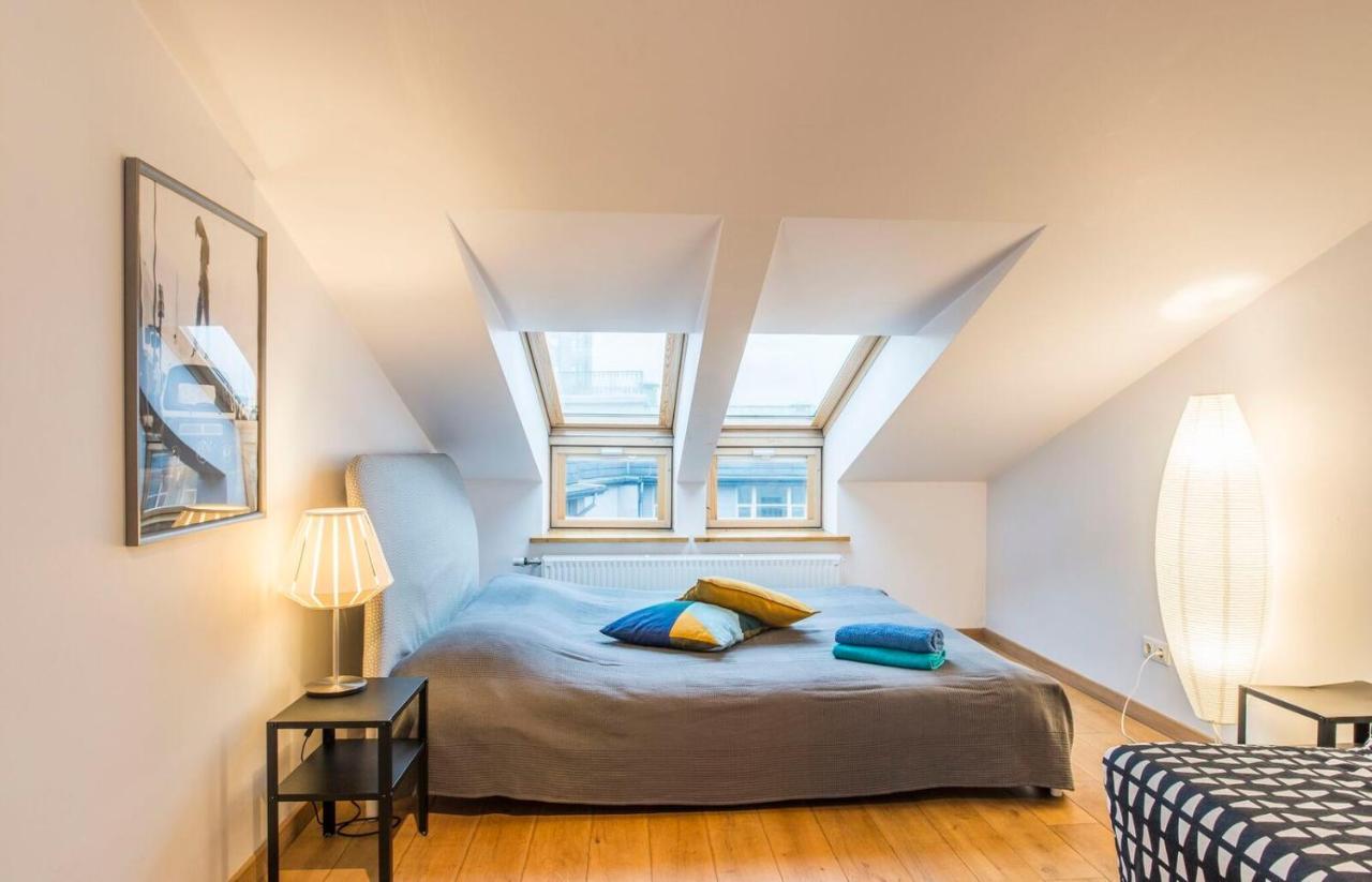 Central 2-Level Penthouse With Terrace And Free Parking Riga Exterior photo