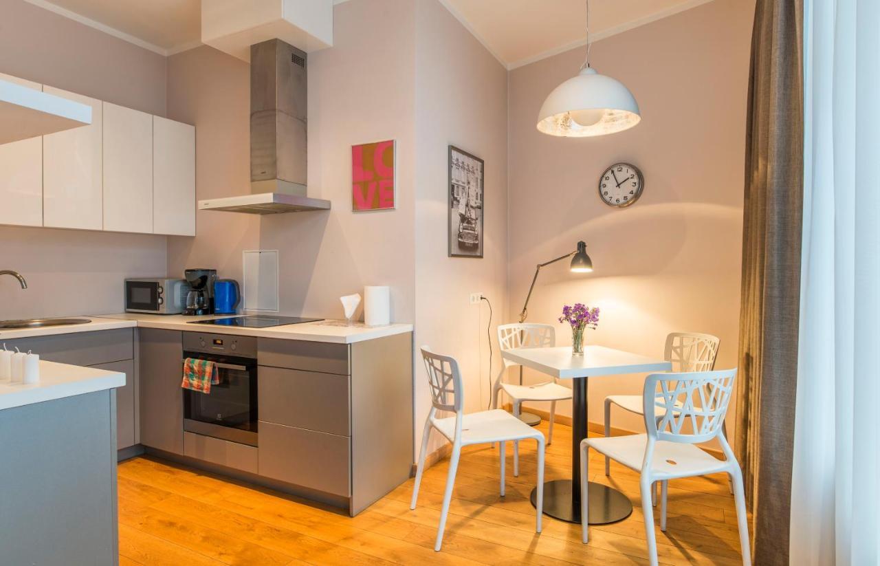 Central 2-Level Penthouse With Terrace And Free Parking Riga Exterior photo