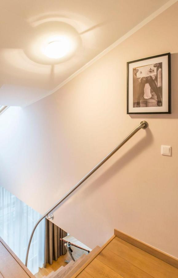 Central 2-Level Penthouse With Terrace And Free Parking Riga Exterior photo
